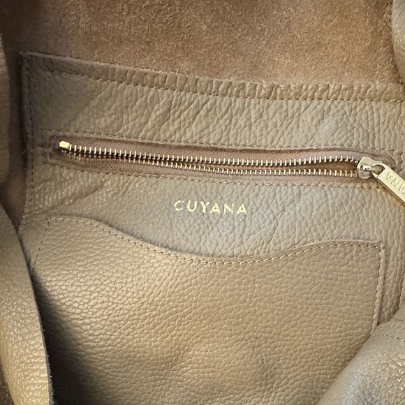 Cuyana Beige/Gray Tote - Picture 2 of 2